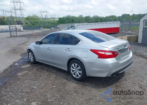2016 Nissan Altima 2.5/2.5 S/2.5 Sl/2.5 Sr/2.5 Sv z USA, uszkodzony, nr VIN 1N4AL3AP3GN376655
